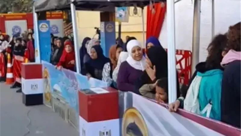التحفظ على أحد أنصار مرشح يوزع أموالا على الناخبين في قنا 