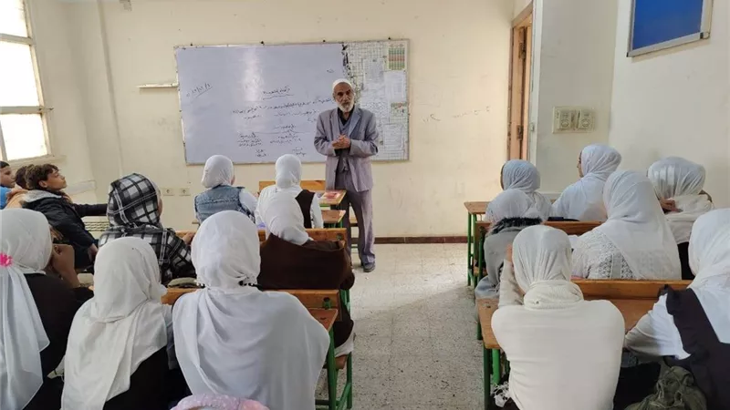 لقاءات ثقافية وورش متنوعة بمدرسة بني روح ضمن برنامج المواطنة بالمنيا