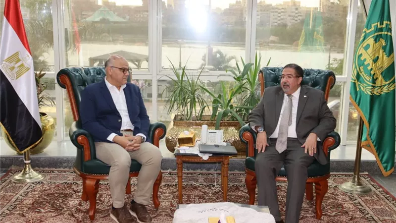 محافظ القليوبية يتابع تنفيذ مبادرة عيون أطفالنا مستقبلنا لدعم الطلاب