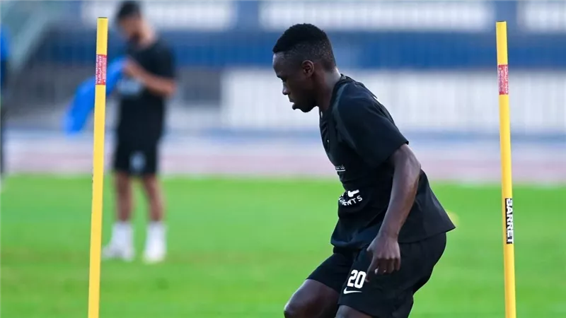 الزمالك يرفض التفريط في بارون أوشينج ويحسم موقفه من الإعارة