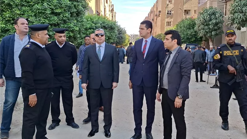 مدير أمن أسيوط يتفقد لجنة الناصرية لمتابعة تأمين الانتخابات