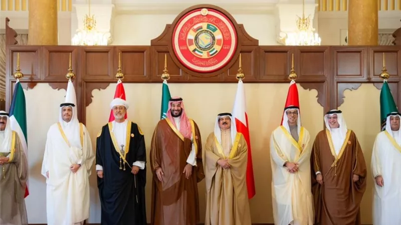 البيان الختامي للقمة الخليجية يشدد على دعم مخرجات قمة شرم الشيخ بشأن غزة