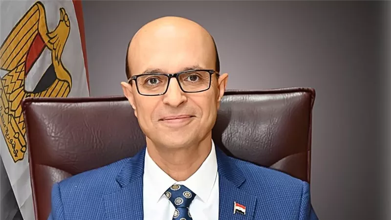  تفاصيل زيارة رئيس جامعة أسيوط لتهنئة المحافظ 