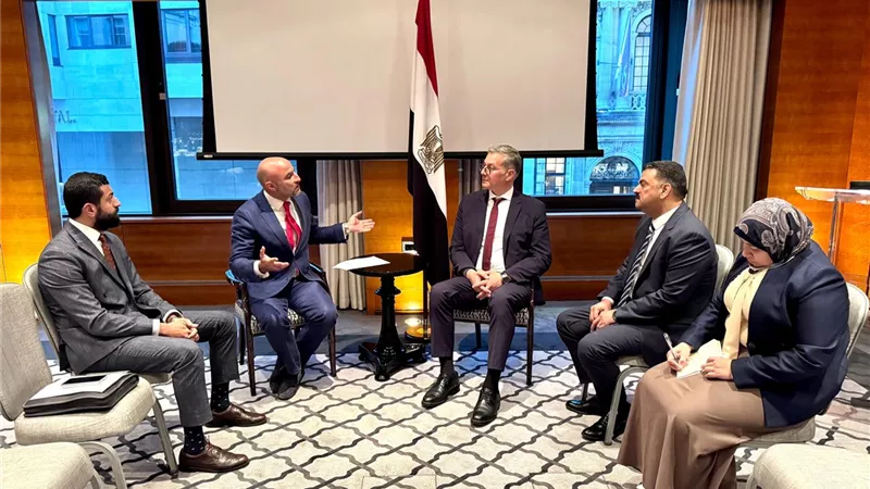 وزير البترول يبحث مع مؤسسات مالية عالمية آليات التمويل 