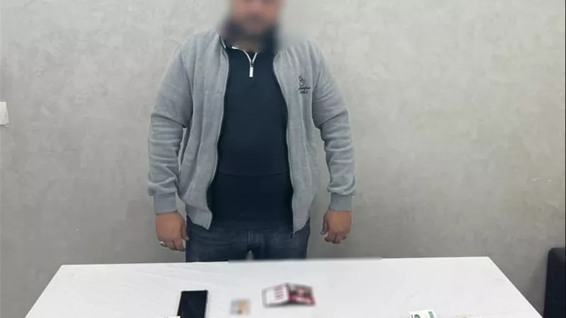 بحوزته مبالغ مالية.. القبض على عامل يروج لمرشح أمام لجنة انتخابية بالبحيرة
