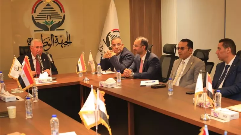 الغرفة المركزية لحزب الجبهة الوطنية تتابع التصويت بانتخابات النواب 
