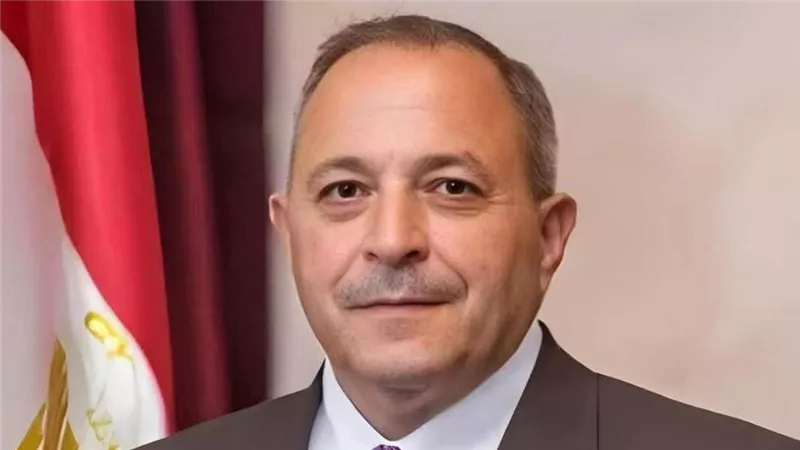  محافظ بورسعيد ينعي السباح الطفل يوسف محمد: «كامل الدعم للأسرة»