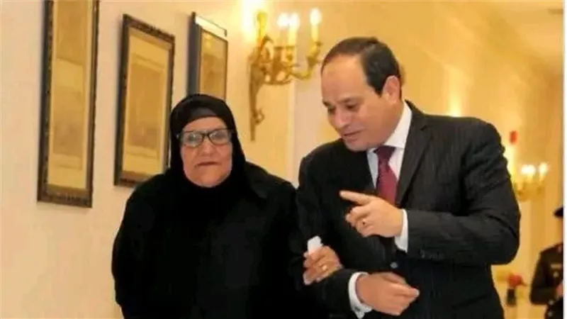 «الحاجة سبيلة».. رحيل أيقونة عطاء ألهمت المصريين بتبرعها للوطن  