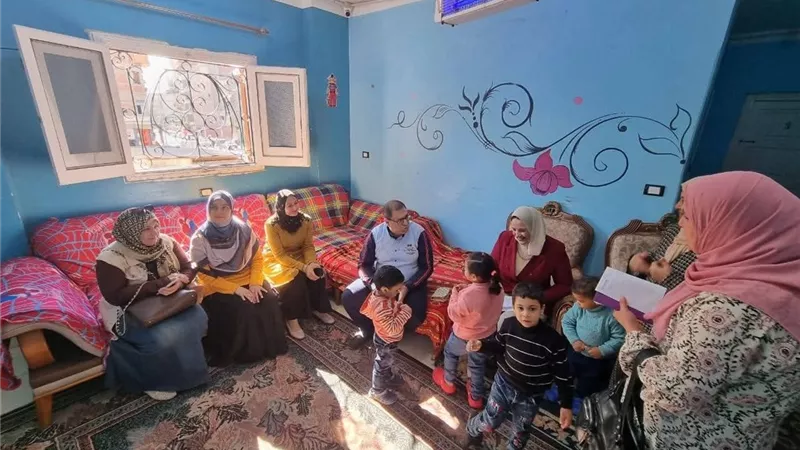 عقب زيارة محافظ دمياط.. إجراء فحص طبي وتوعية لفتيات مؤسسة البنات