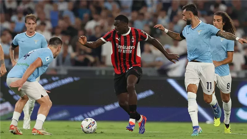 لاتسيو يصطدم بميلان الليلة لانتزاع بطاقة التأهل لدور الـ8 بكأس إيطاليا