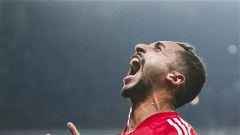 قلق في الأهلي بسبب إصابة كريم فؤاد مع منتخب مصر بكأس العرب