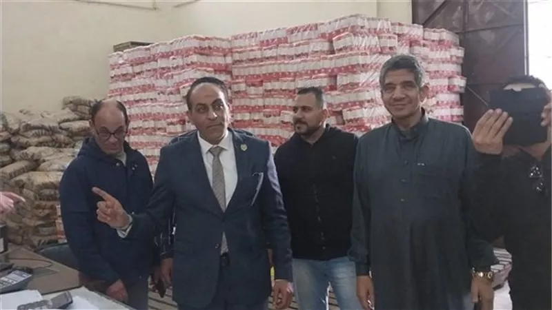 وكيل تموين القليوبية يتفقد مخازن الجملة وثلاجات المجمدات
