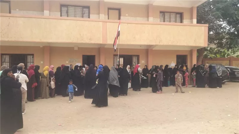 انتظام التصويت في لجان انتخابات مجلس النواب بمركز قنا