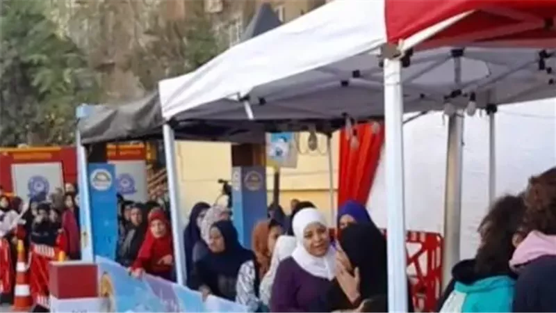 إقبال كثيف على التصويت بانتخابات النواب في لجان الجيزة| فيديو