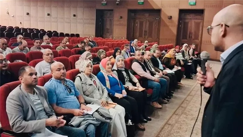 لقاءات حول الموروث الشعبي واللوائح في برنامج مديري المواقع الثقافية
