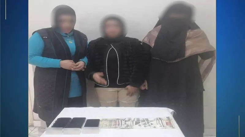 امسك مخالفة.. القبض على 3 سيدات يقدمن رشاوى انتخابية بسوهاج