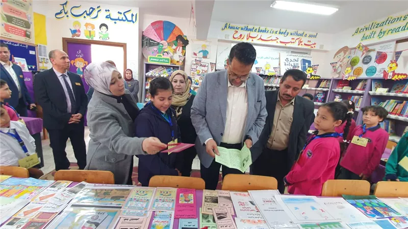 مدير تعليم الغربية يتفقد البانوراما المصغرة لـ«المتحف المصري الكبير»