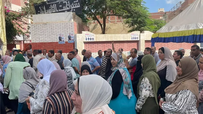إخلاء سبيل 8 أشخاص بعد ضبطهم بدفع رشاوى للناخبين بالبحيرة 