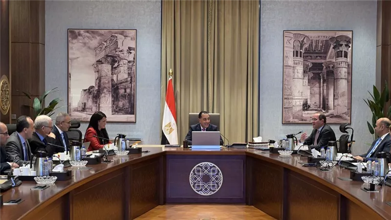 «مدبولي» يتابع جهود لجنة إصلاح وإعادة هيكلة 59 هيئة اقتصادية