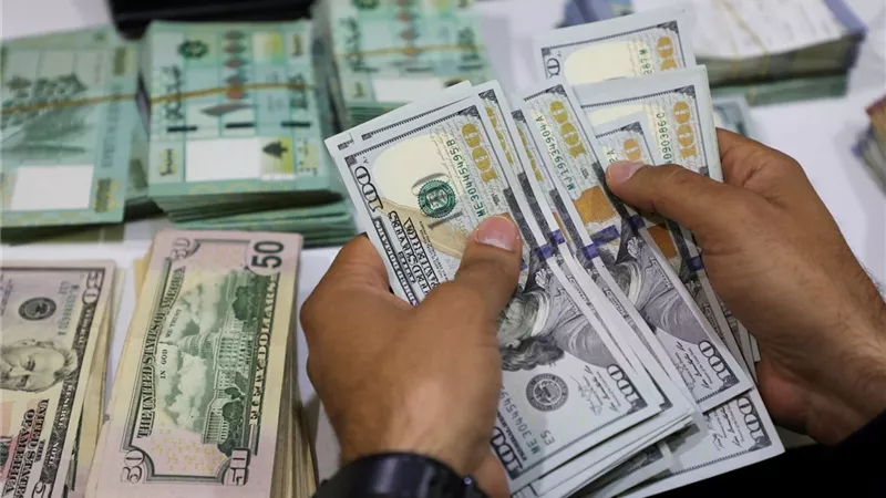 سعر الدولار مقابل الجنيه المصري اليوم.. 47.47 جنيه الأعلى للشراء