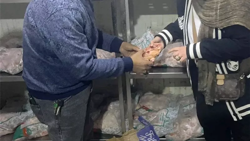محافظ الدقهلية يوجه بتكثيف الرقابة على الأسواق والسلع الغذائية