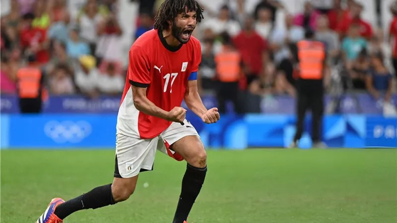 محمد النني: جاهزون بنسبة 100%.. ونعرف منتخب الإمارات جيدًا