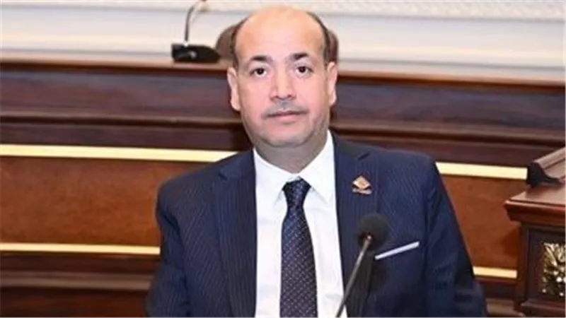 عضو مجلس شيوخ يدين ادعاءات 