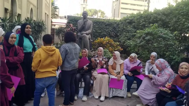 أتوبيس الفن الجميل يتجه إلى  متحف عبد الوهاب|صور
