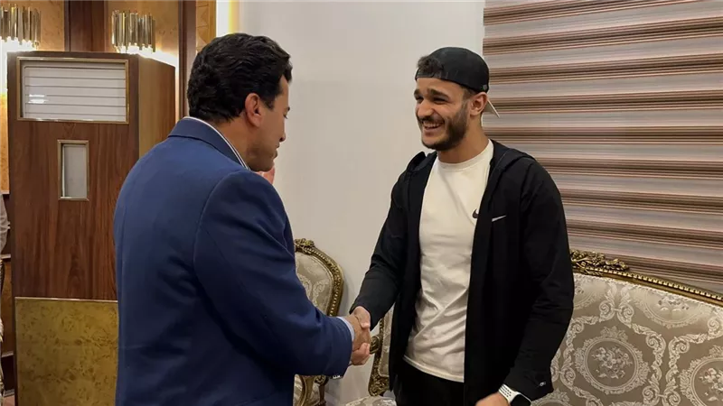 وزير الشباب والرياضة يستقبل البطل العالمي مصطفى حسين بعد إنهاء أزمة تجنسيه