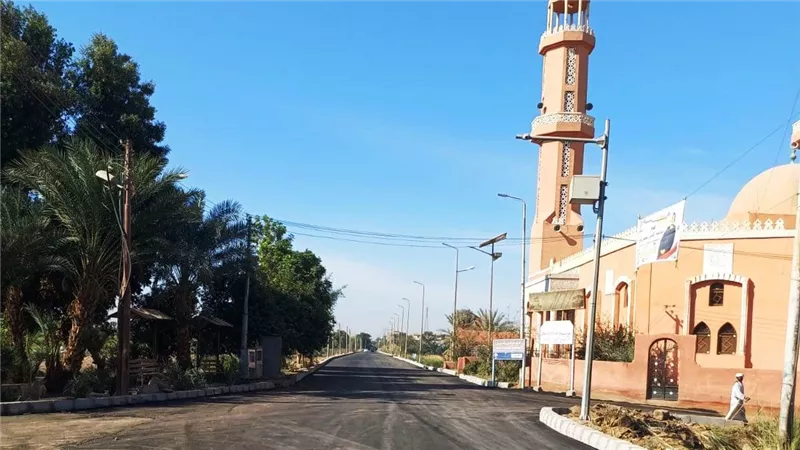 للارتقاء بالمواقع السياحية.. رفع كفاءة طريق الشطب المؤدي لمعبد كوم أمبو