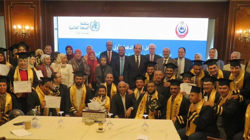 الصحة تعلن تخريج أول دفعة من برنامج التدريب الميداني للوبائيات|صور