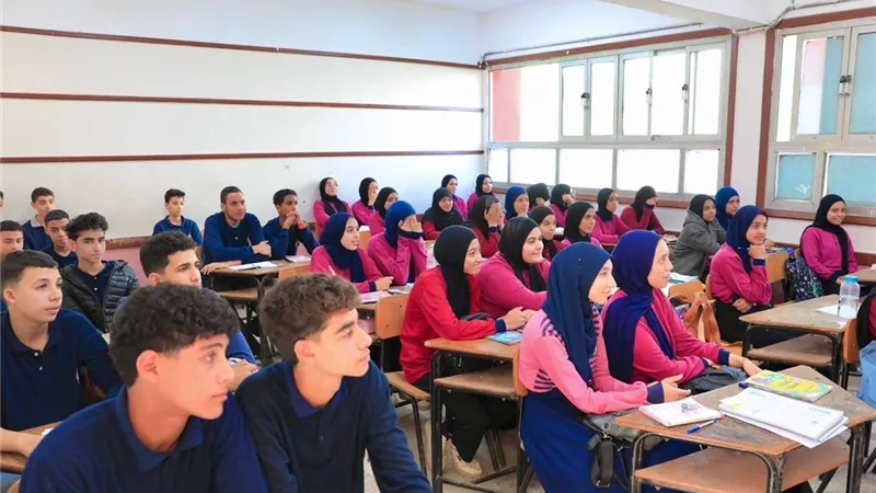 «التعليم»: استمرار التقييمات الأسبوعية وتفعيل خطة وقائية شاملة في المدارس