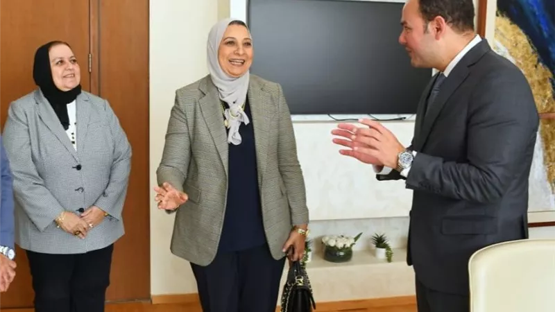 إنشاء مرصد مجتمعي لتحليل الظواهر والمشكلات المجتمعية بجامعة عين شمس