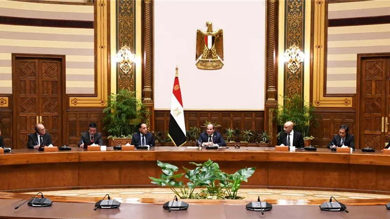 الرئيس السيسي يشدد على الارتقاء بالمستوى العلمي لخريجي التعليم الفني