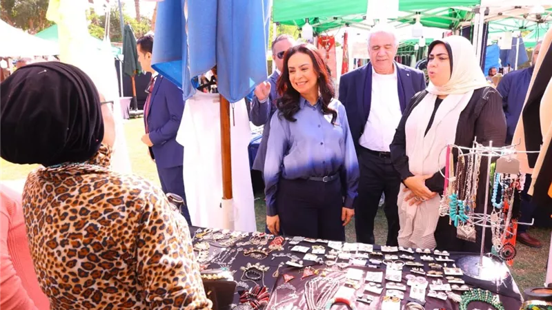 وزيرة التضامن الاجتماعي تفتتح معرض «جزيرة الخير» بنادي الجزيرة الرياضي|صور