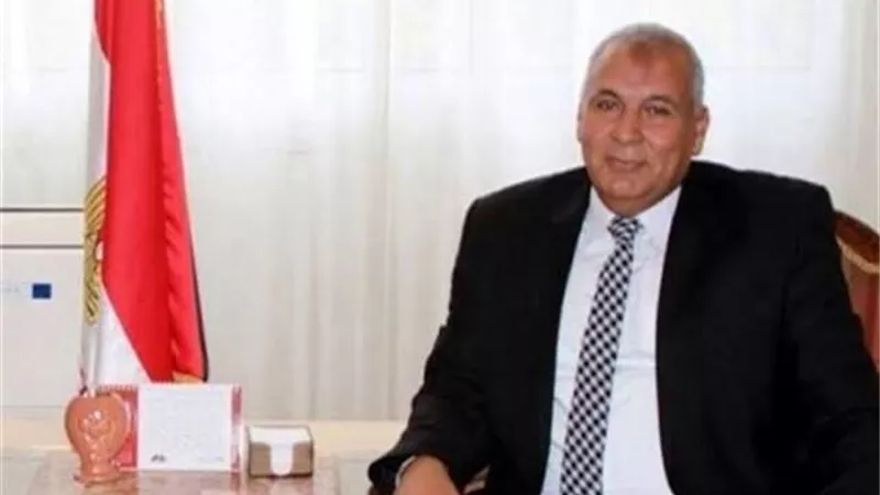 تكليف 12 قيادة جديدة وتغيير رؤساء قرى بمركز الداخلة في الوادي الجديد