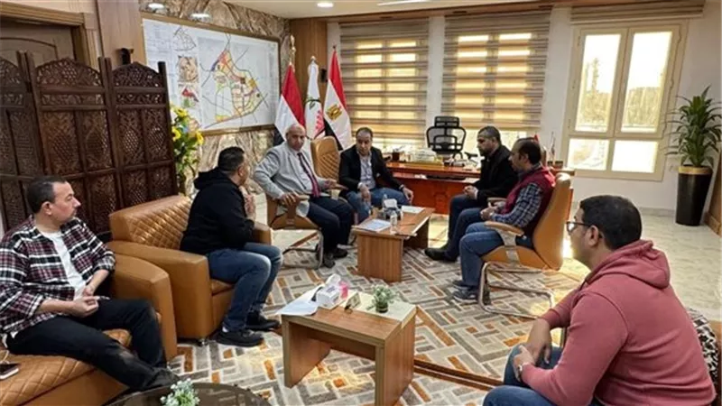 اجتماع بين 