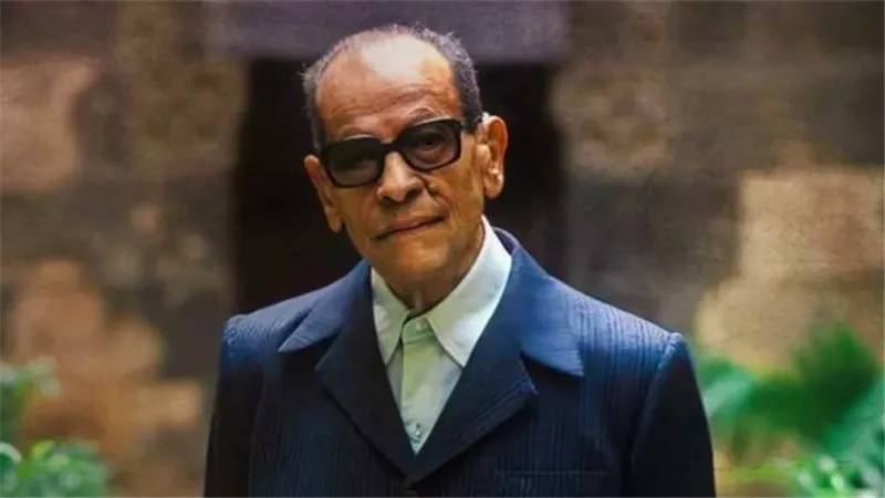 يسري حسان يشيد بشعار معرض الكتاب: كلمة نجيب محفوظ تلخص طريق النهضة| خاص