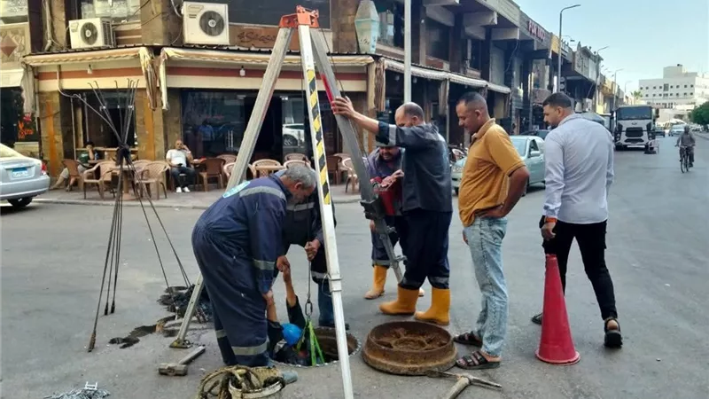 «مياه البحيرة» تُكثف جهودها للحد لتحسين كفاءة الشبكات|صور