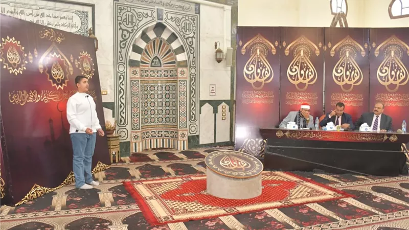تحفهم الملائكة.. 95 متسابقًا يتنافسون في الابتهال والإنشاد الديني ببورسعيد