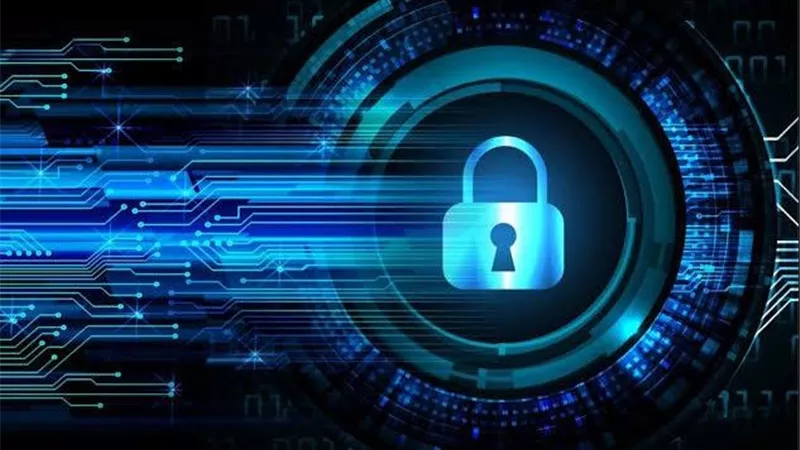 الأمن يطيح بمخترقي الحسابات الشخصية بالمنيا |تفاصيل