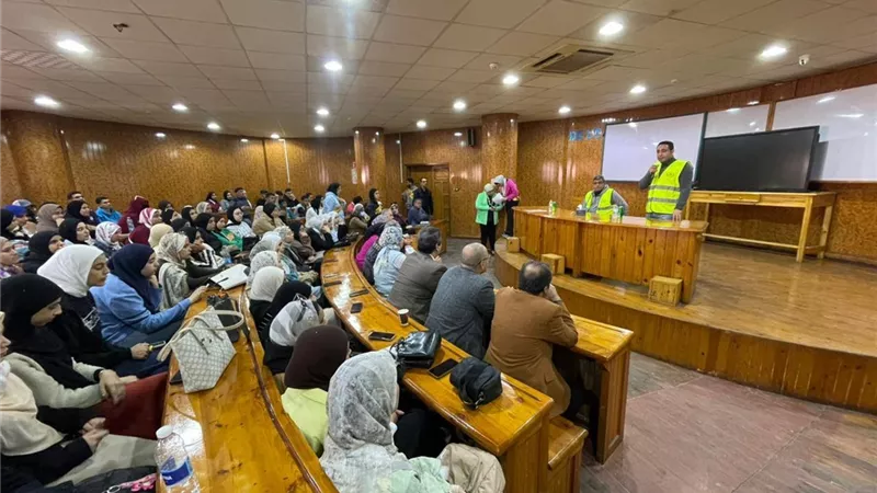 ندوة شاملة بعنوان 
