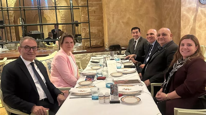 مصر تبحث ورابطة مصنعي الآلات الألمانية تجهيزات معرض Texprocess 2026