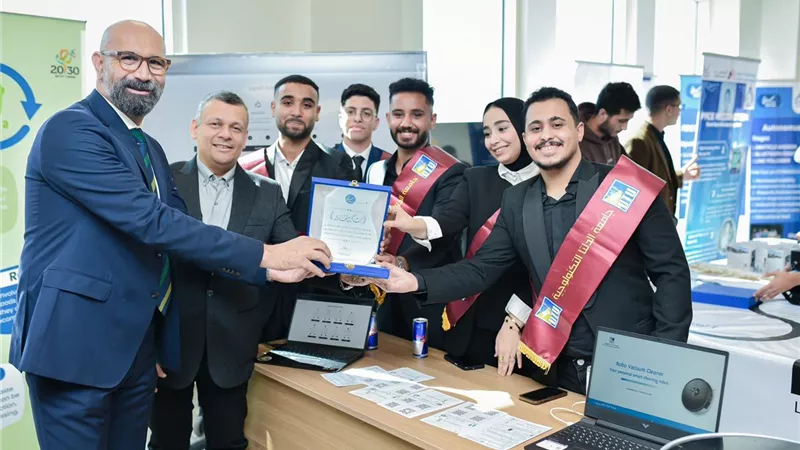 جامعة الدلتا التكنولوجية تستعرض نماذج مبتكرة في الذكاء الاصطناعي 