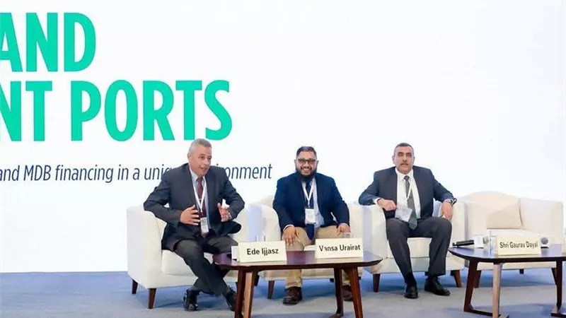 مشاركة ميناء دمياط فى المؤتمر الدولي للاستثمار بالموانئ الخضراء بالصين