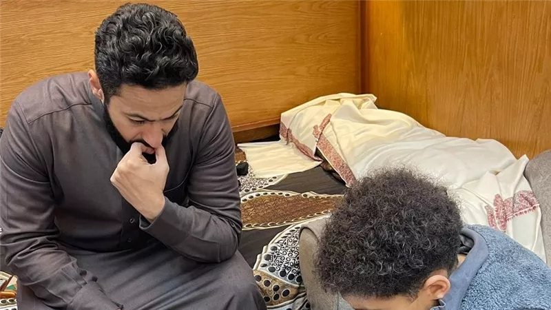 ابن حمادة هلال يرفع شعار 
