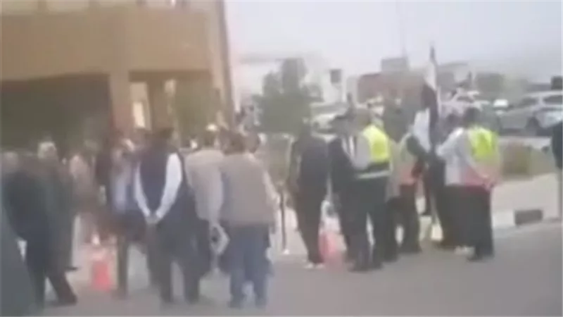 مشادة حادة بين نائب ومرشح في قنا قبل وصول كامل الوزير