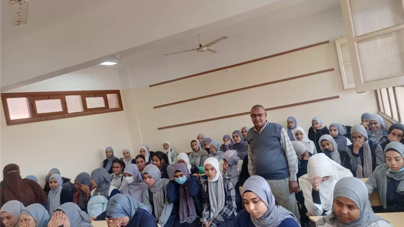 «حماية الطفل» بالأقصر تنظم ندوة توعية لمكافحة الزواج المبكر وختان الإناث 