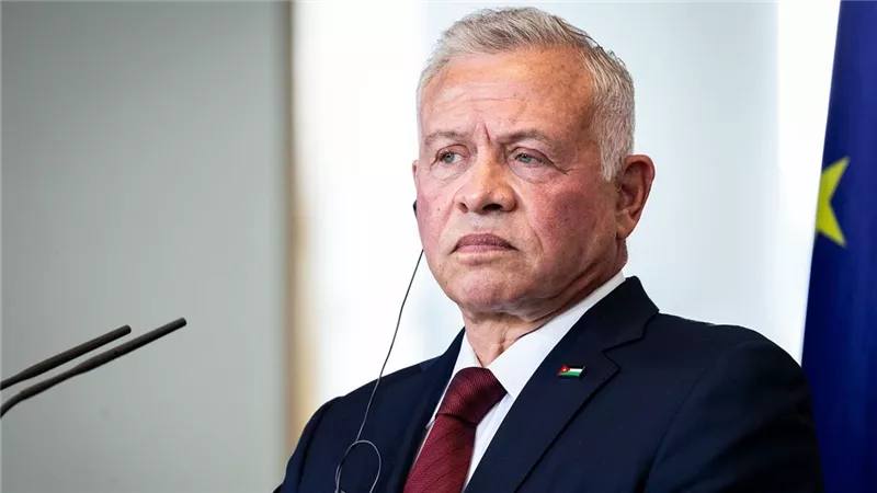 ملك الأردن يؤكد ضرورة الالتزام الكامل باتفاق إنهاء الحرب في غزة 
