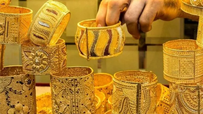 هل يأثم من امتنع عن إخراج زكاة الذهب؟.. أمين الفتوى يرد